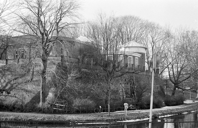 857396 Gezicht op de Sterrenwacht op het Bastion Zonnenburg te Utrecht.